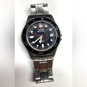 Swiss Military watch, missing stem and crown, parts or restore. 095-0674